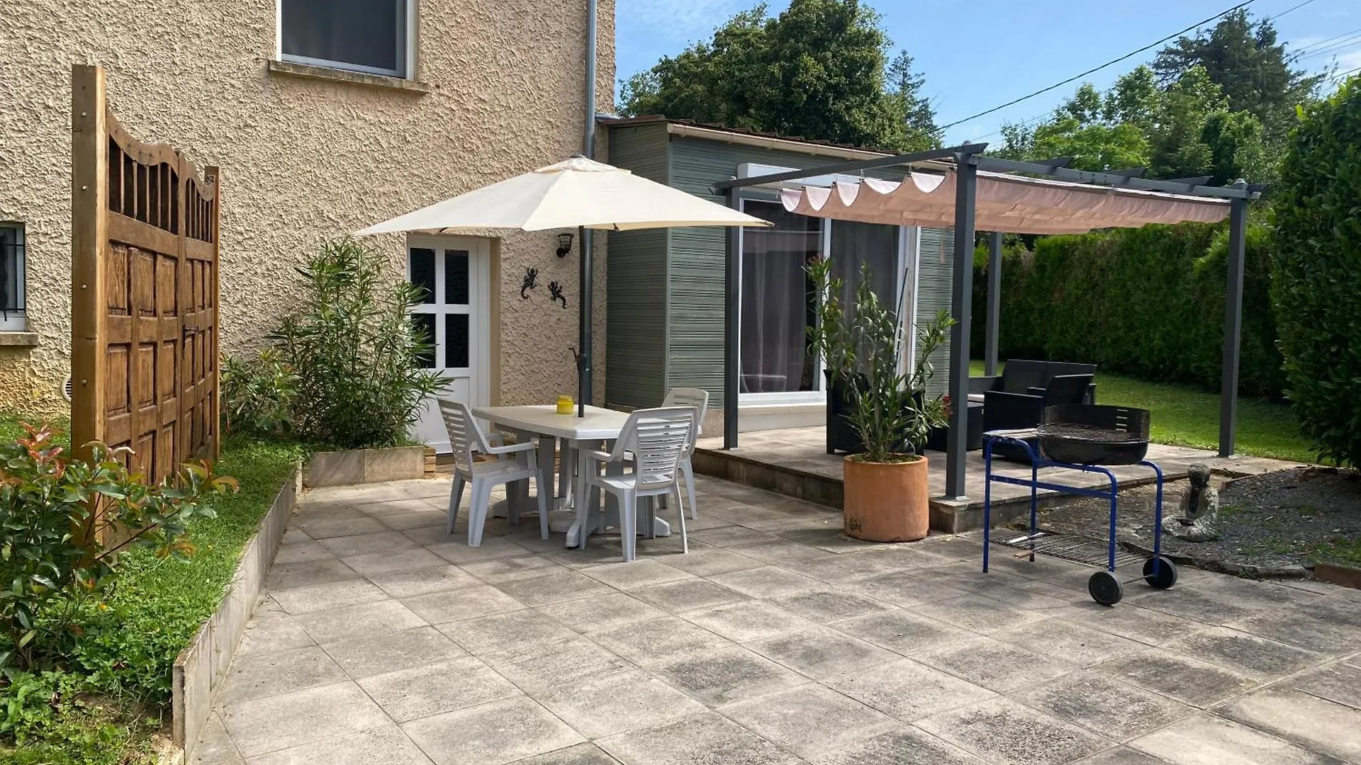 Holiday home Gite Des Chabaudieres Chaneins